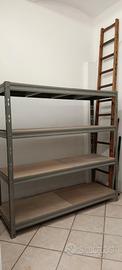 scaffale metallico