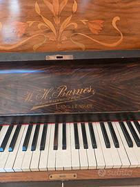 Pianoforte verticale