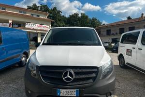 Mercedes - Benz Vito 2.2