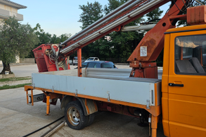 Cassone con cestello elevatore