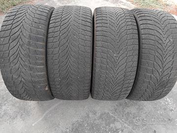 4 gomme invernali usate 275/45/20  v110
