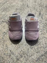 Scarpe bambino New Balance.