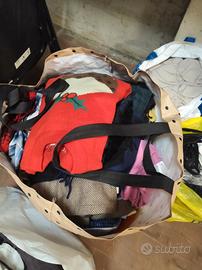 mix vestiti e accessori 