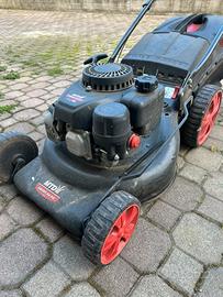 Tagliaerba a scoppio