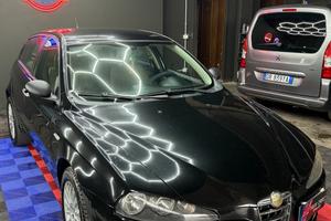 Alfa Romeo 147 1.9 JTD M-JET 16V 5 porte Black Lin