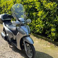 SH 3000, anno 2019, 76.000km,  € 2100