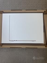 MacBook AIR 13 M5 512GB 16GB RAM ORO NUOVO 2026