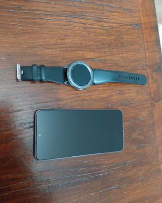 Samsung S21 FE  + gear 3 frontier
