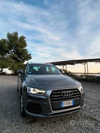 Audi Q3 2.0 TDi Business Quattro 150CV S-TRONIC