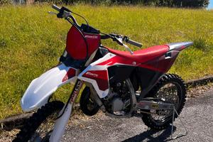 Moto FANTIC XX 125 del 2023