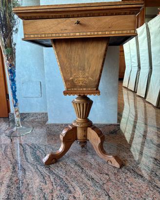 Tavolo da Gioco e Cucito Sorrentino dell'800