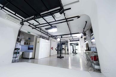 Coworking e Studio fotografico con limbo