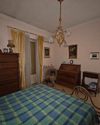 mobili e arredamento completo