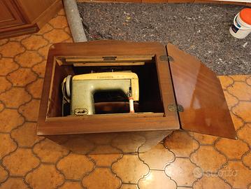 Macchina da cucire FIAMSIMCA