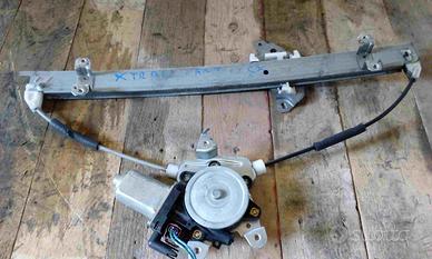 MOTORINO ALZAVETRO ANTERIORE SINISTRO NISSAN X-Tra