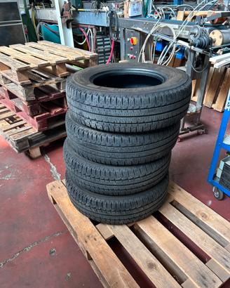 4 Gomme Michelin usate al 30% per furgone