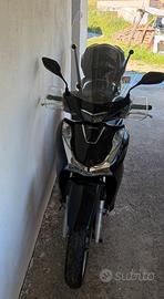 Scooter Sh 150