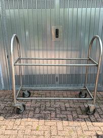 Carrello porta gomme pneumatici da pista garage .