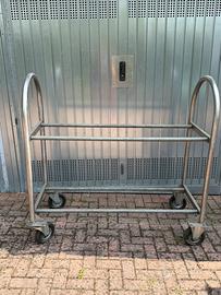 Carrello porta gomme pneumatici da pista garage .