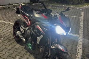 Triumph 765