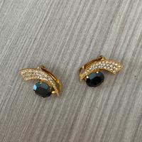 Orecchini di bigiotteria