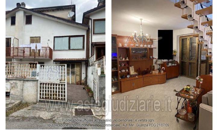 Villa o villino San Mango Piemonte [A4336837]