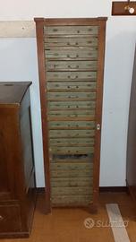 Mobiletto Museo Scolastico.