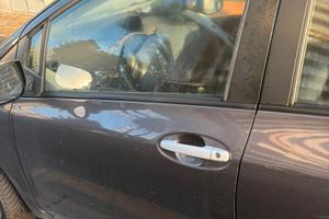 toyota yaris 2010 250.000 KM