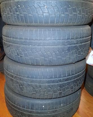 gomme 235/45 R 19