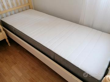 Letto singolo con materasso