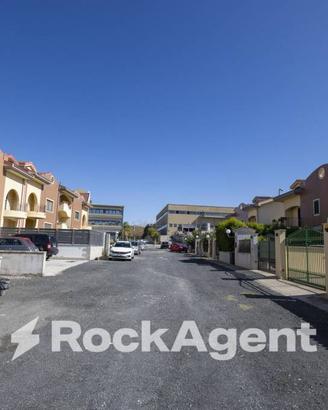 APPARTAMENTO MANSARDATO DA RIFINIRE