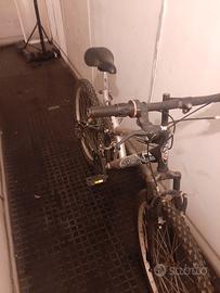 Mtb bicicletta 26 doppio ammortizzatore funzionant