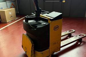 carrelli elevatori muletti