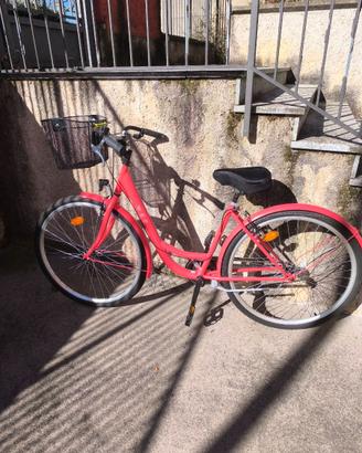 BICICLETTA DA DONNA WEG DECATHLON  COMPRATA