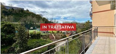 4 LOCALI A NAPOLI