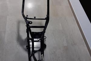 Telaio piaggio x9 250 anno 01 con documenti