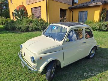 Fiat 500L restaurata interni originali 1972