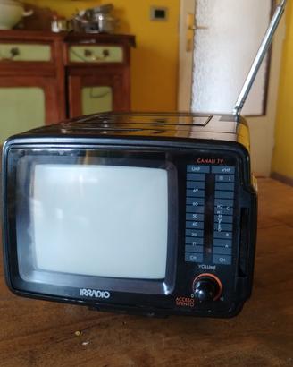 TV Vintage Portatile Irradio "Il Maggiolino"  