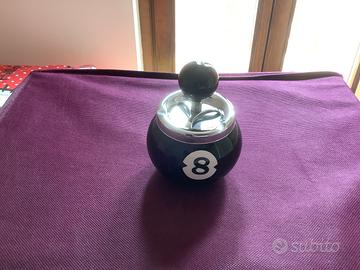 Portacenere palla numero 8