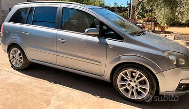Opel Zafira B 1.9 cdti 120cv anno 2006 cosmo