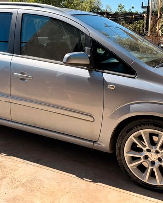 Opel Zafira B 1.9 cdti 120cv anno 2006 cosmo