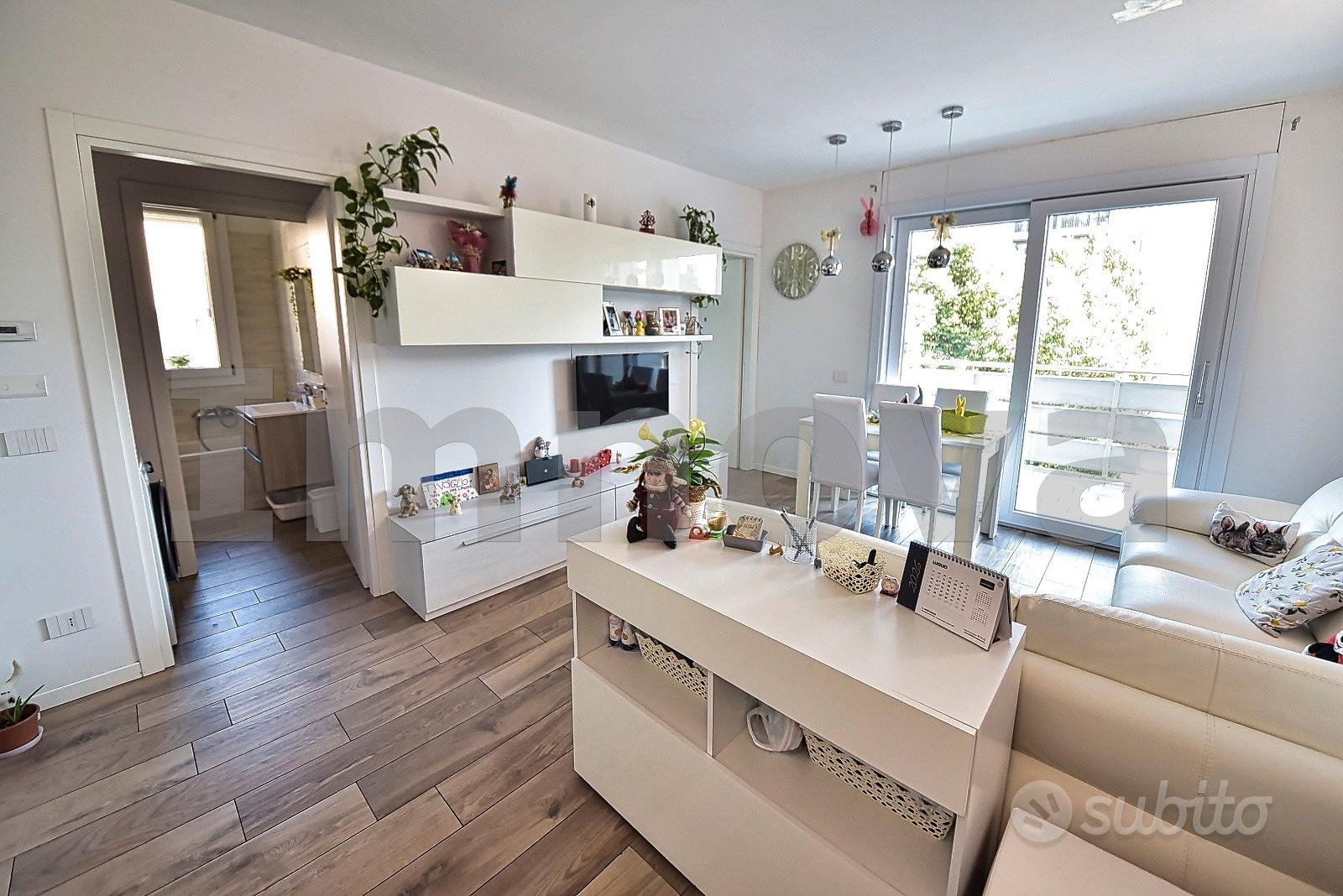 Tre locali con terrazzo e box doppio - Vista 3