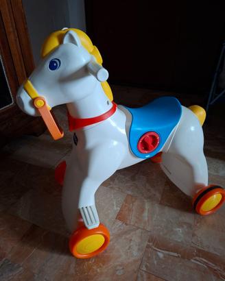 Cavallo cavalcabile chicco