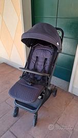 Passeggino pieghevole