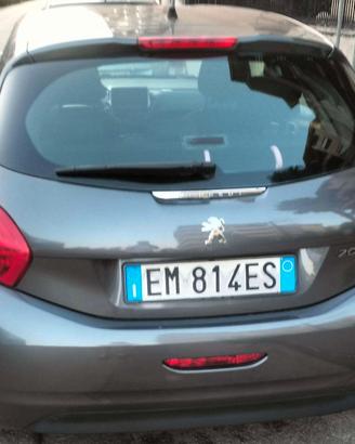 PEUGEOUT 208