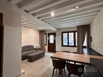 3 LOCALI A ASOLO