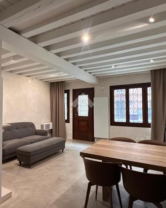 3 LOCALI A ASOLO
