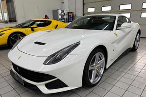 FERRARI F12 berlinetta -FERRARI APPROVED-