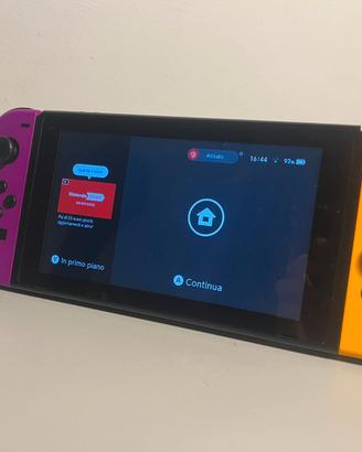 Nintendo Switch Completa + 4 Giochi