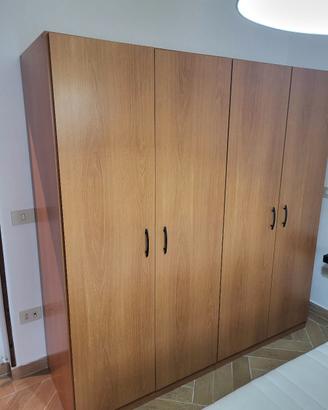armadio e letto singolo